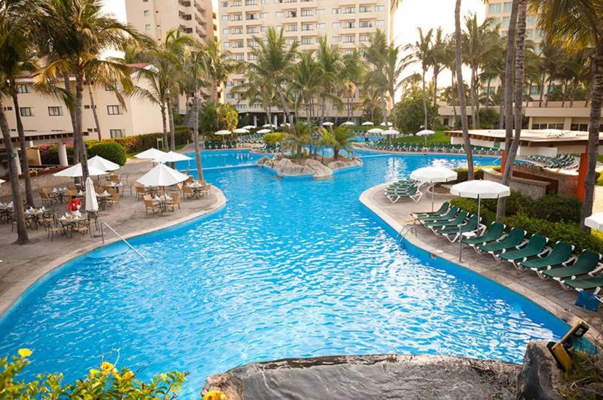 Ocean Breeze Mazatlan 호텔 외부 사진