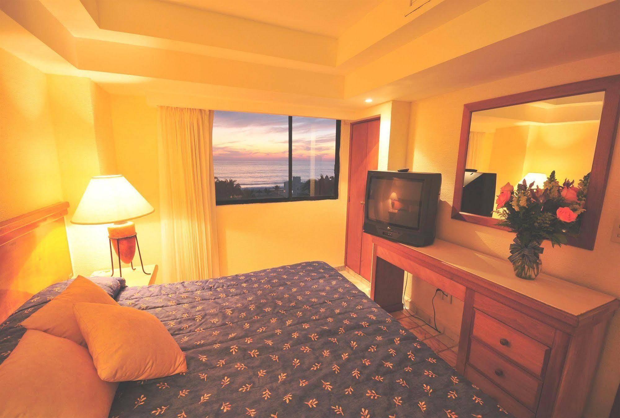 Ocean Breeze Mazatlan 호텔 외부 사진